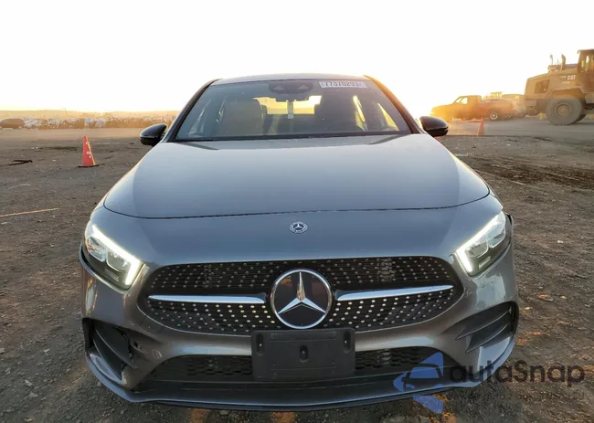 WDD3G4EB4KW002804: 77370293