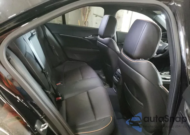 1G6DH5RL2L0154057: 76328623