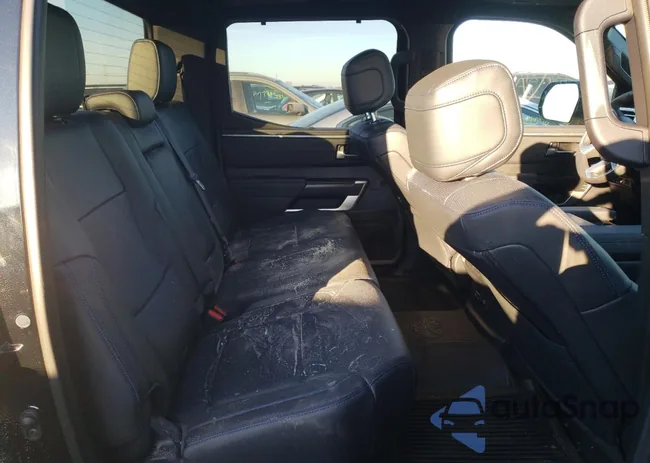 5TFNC5DB3PX037017: 77903943