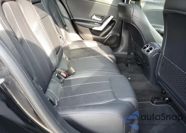 W1K3G4FB3LW047216: 74944333