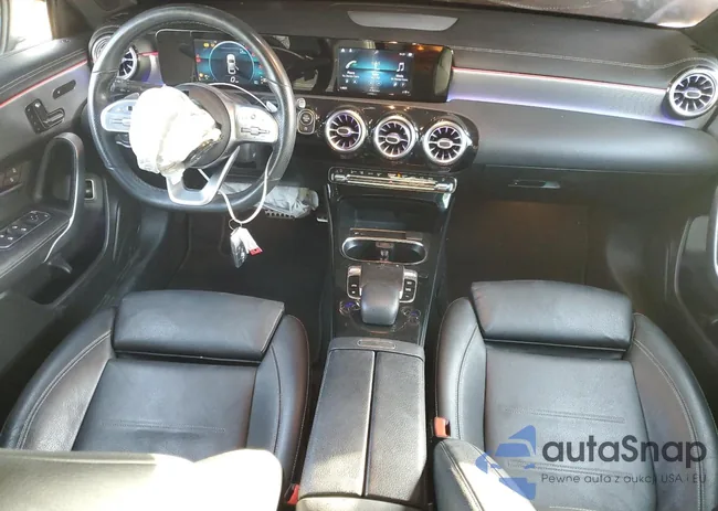 WDD3G4EB3LW039070: 74827633