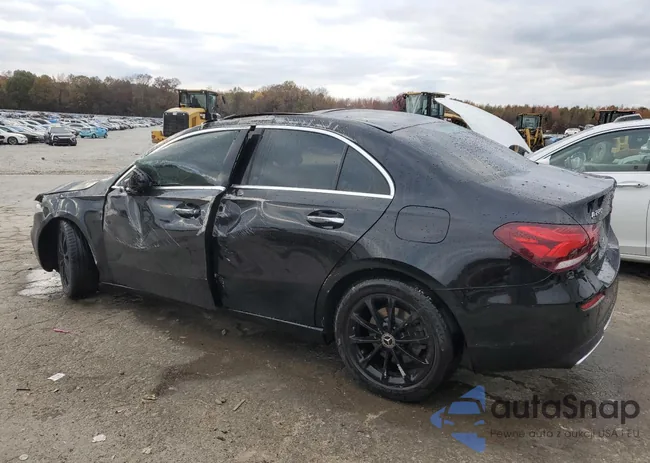 WDD3G4EB9KW027374: 77715943