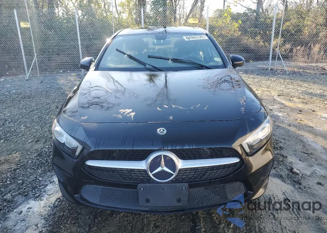 W1K3G4FB6LJ196751: 75226953