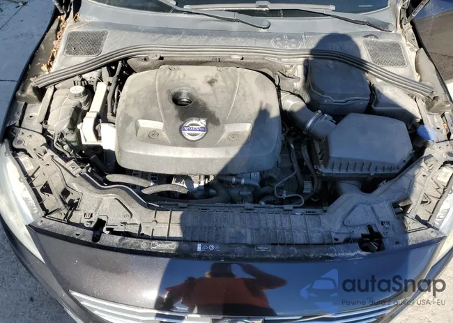 YV126MFD1F1318621: 76892103