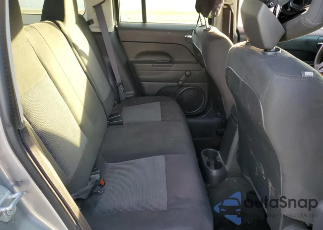 1C4NJPBA6GD741399: 74774693