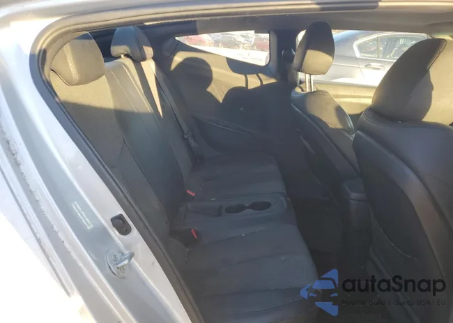 KMHTC6AD8DU167189: 80627143