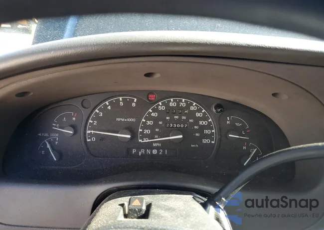 1FTYR14U02TA05650: 81361663