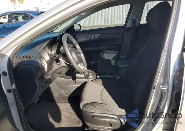 3KPF24AD7ME327084: 80622173