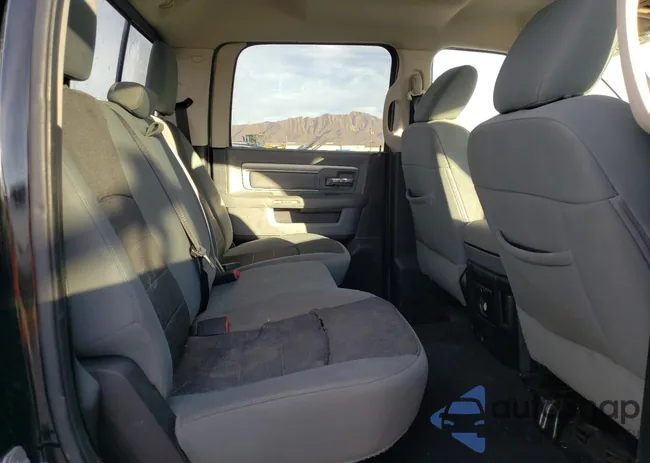 1C6RR6LT8DS510104: 79397933