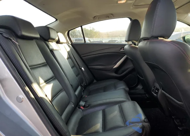 JM1GJ1W68E1124676: 79200573