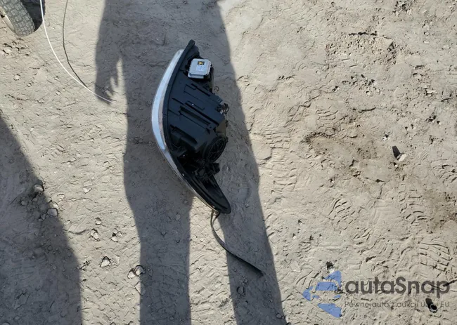 KMHGC4DF7BU113379: 81771633