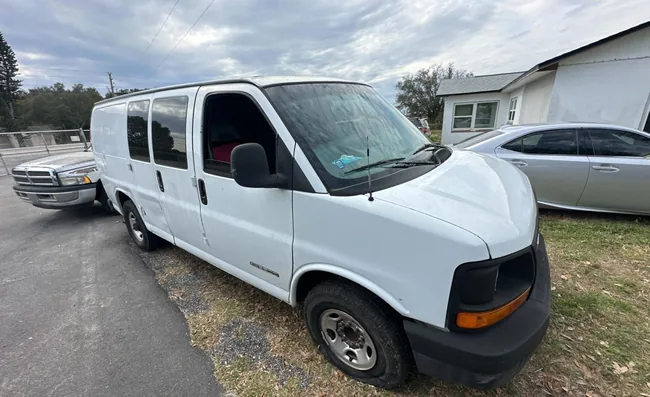 1GTHG35U431113170: 82524693