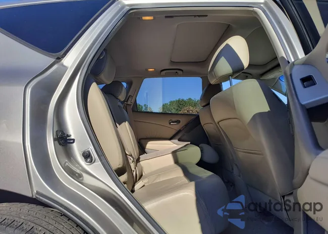 JN8AZ1MU7AW017328: 81011953