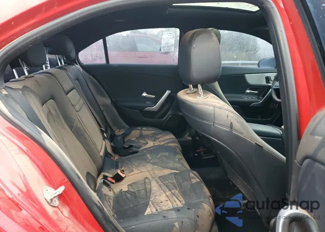 WDD3G4FBXLW040621: 79437883