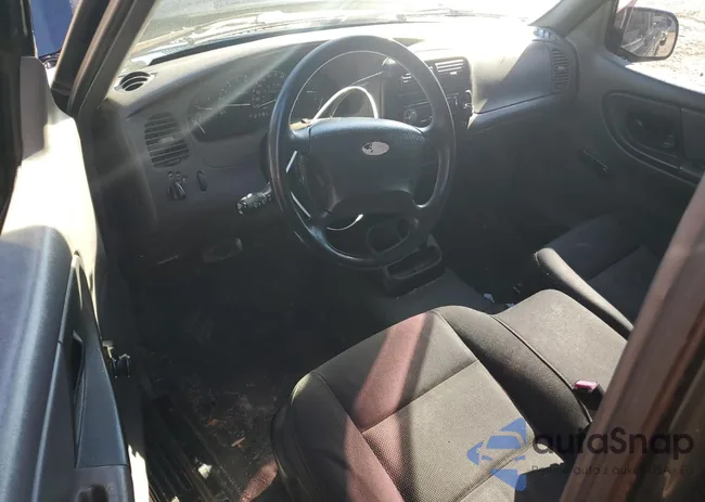 1FTYR14U02TA05650: 81361663