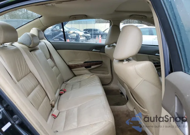 1HGCP268X8A132384: 81594283