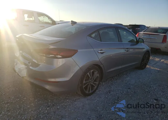 5NPD84LF8HH065825: 82136433