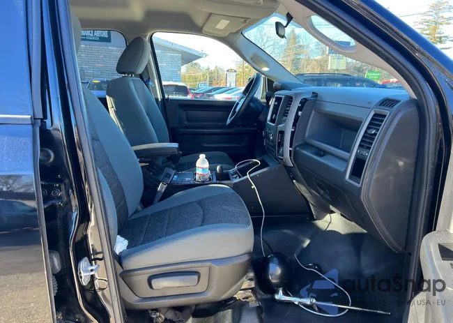 1C6RR7XT5ES194517: 82145603