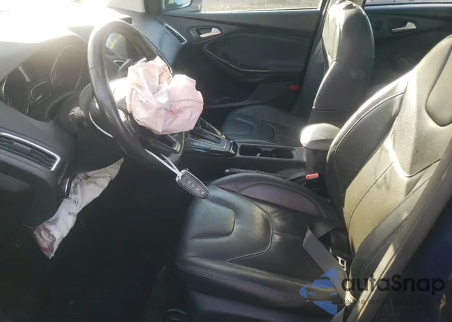 1FADP3N22HL331770: 79147523