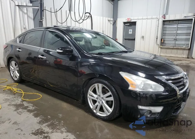 1N4BL3APXFC134962: 82932493