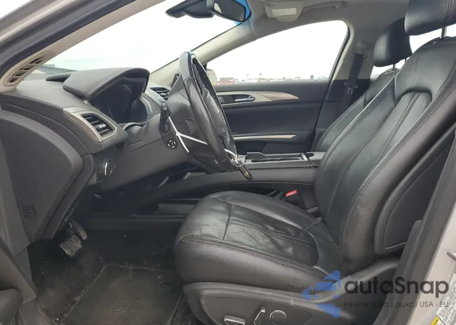 3LN6L2G9XER809123: 81479543