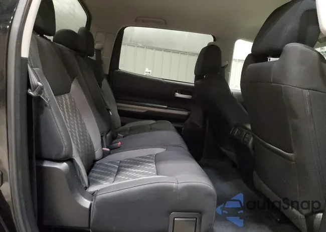 5TFDY5F12LX935152: 74367933