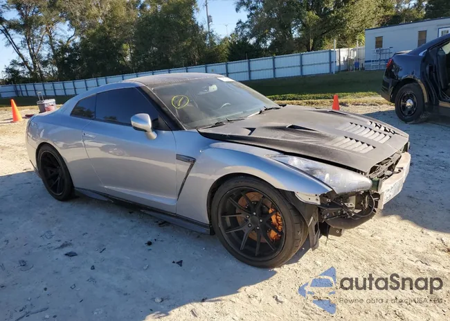 JN1AR5EF8EM270844: 79101193