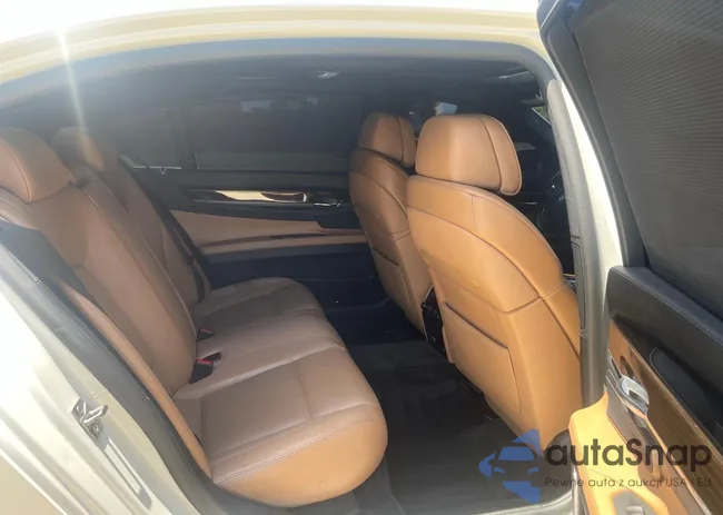 WBAKB8C58ACY64395: 82410763