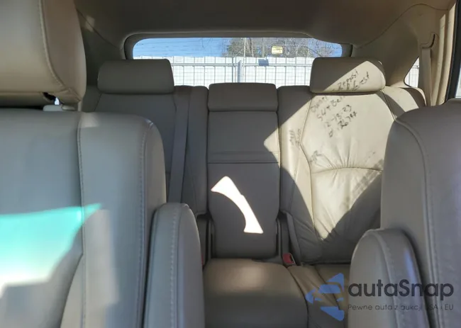 2T2GK31U98C055636: 82188033