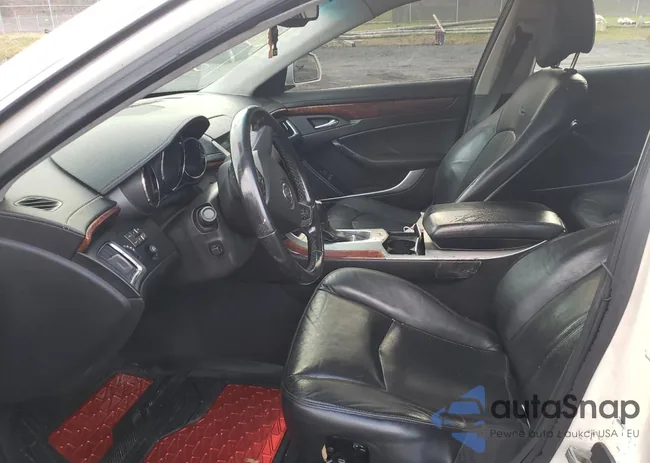 1G6DP57VX80114226: 82487193